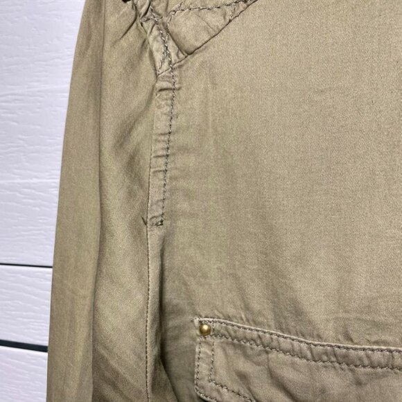 ANTHROPOLOGIE Maeve Averio Safari Green Belted Button Down Shirt size 2 - Picture 3 of 7